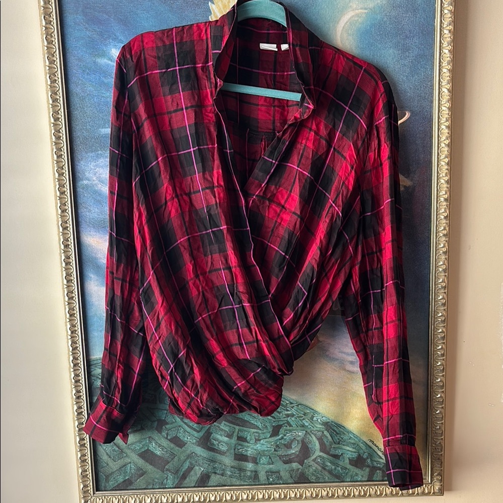 Gap Plaid Red and Black Women's elastic waist wrap blouse. Med Tall